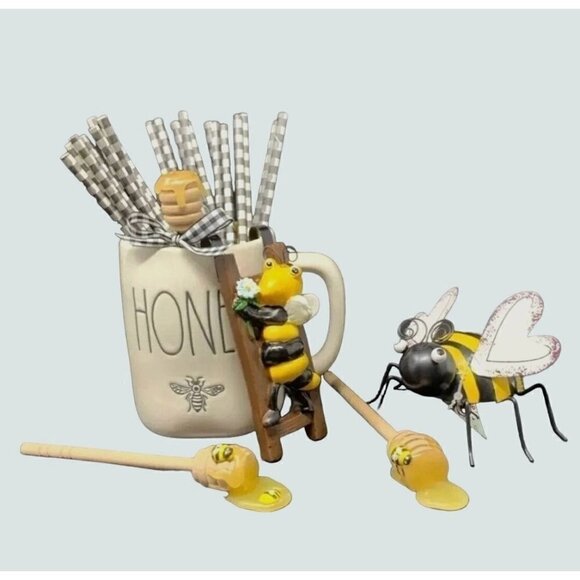Honey Bee 2 Piece Set Tiered Tray Shelf Decor Spring Summer Farmhouse Kitsch - Picture 1 of 4